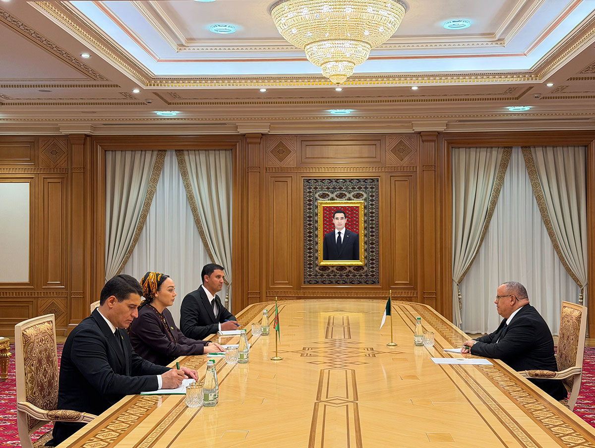 https://www.tds.gov.tm/assets/news/turkmenistanda-alzir-halk-demokratik-respublikasynyn-adatdan-dasary-we-doly-ygtyyarly-ilcisi-ise-baslady-31-07-2026-12-41-56/u1d2HKVK9V.jpg