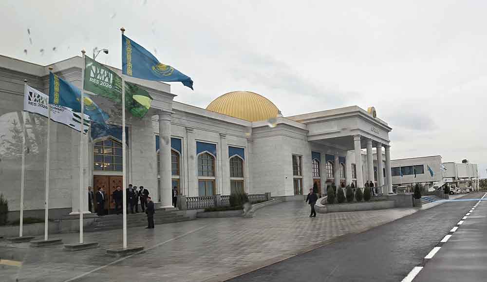 https://www.tds.gov.tm/assets/news/turkmenistanyn-prezidenti-astana-geldi-23-04-2026-09-50-49/MnWEitkBTZ.jpg